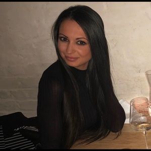 Meet your Posher, Lina